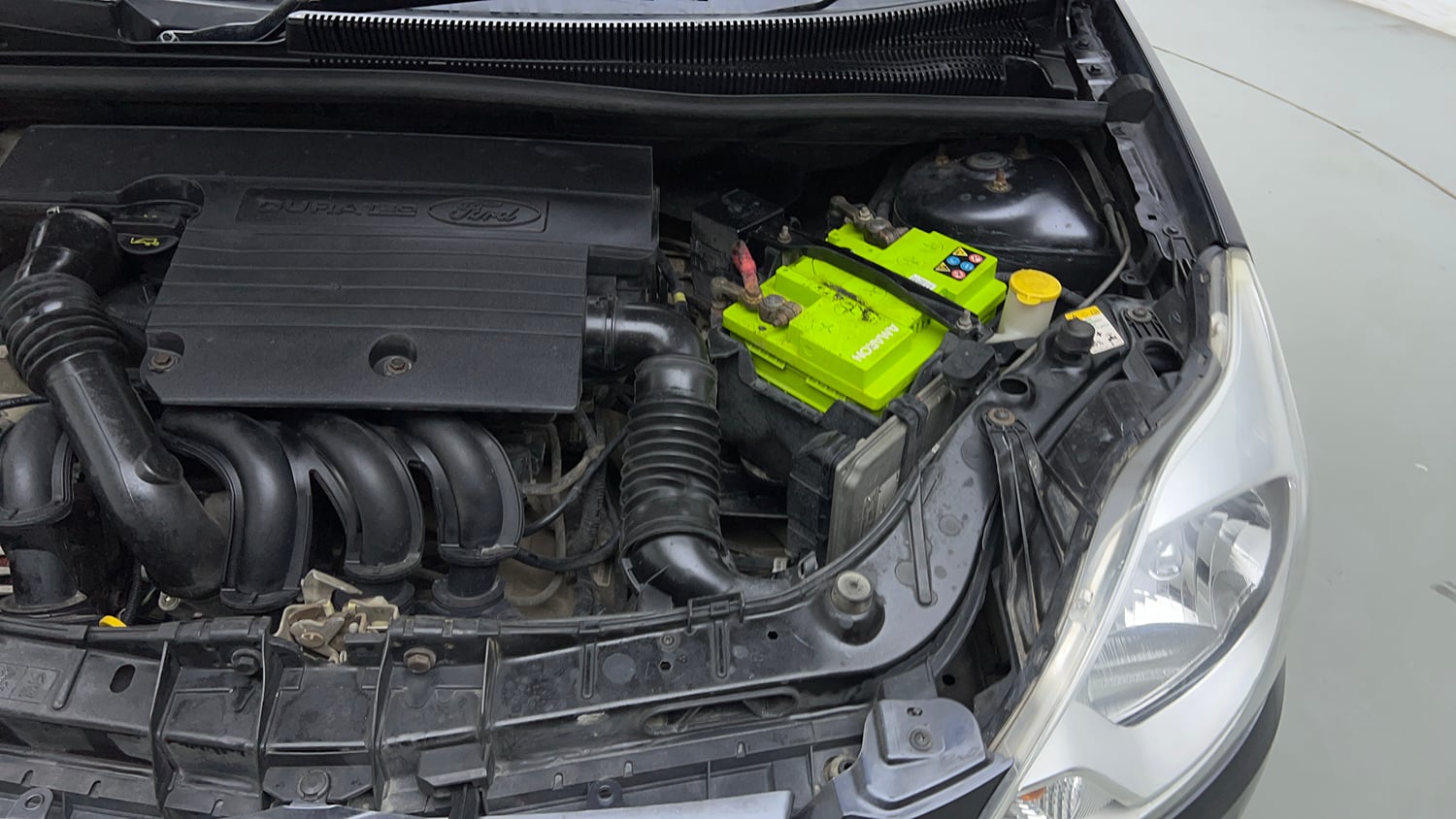 Used 2014 Ford Figo Duratec Petrol EXI 1.2 Petrol Manual engine ENGINE LEFT SIDE VIEW