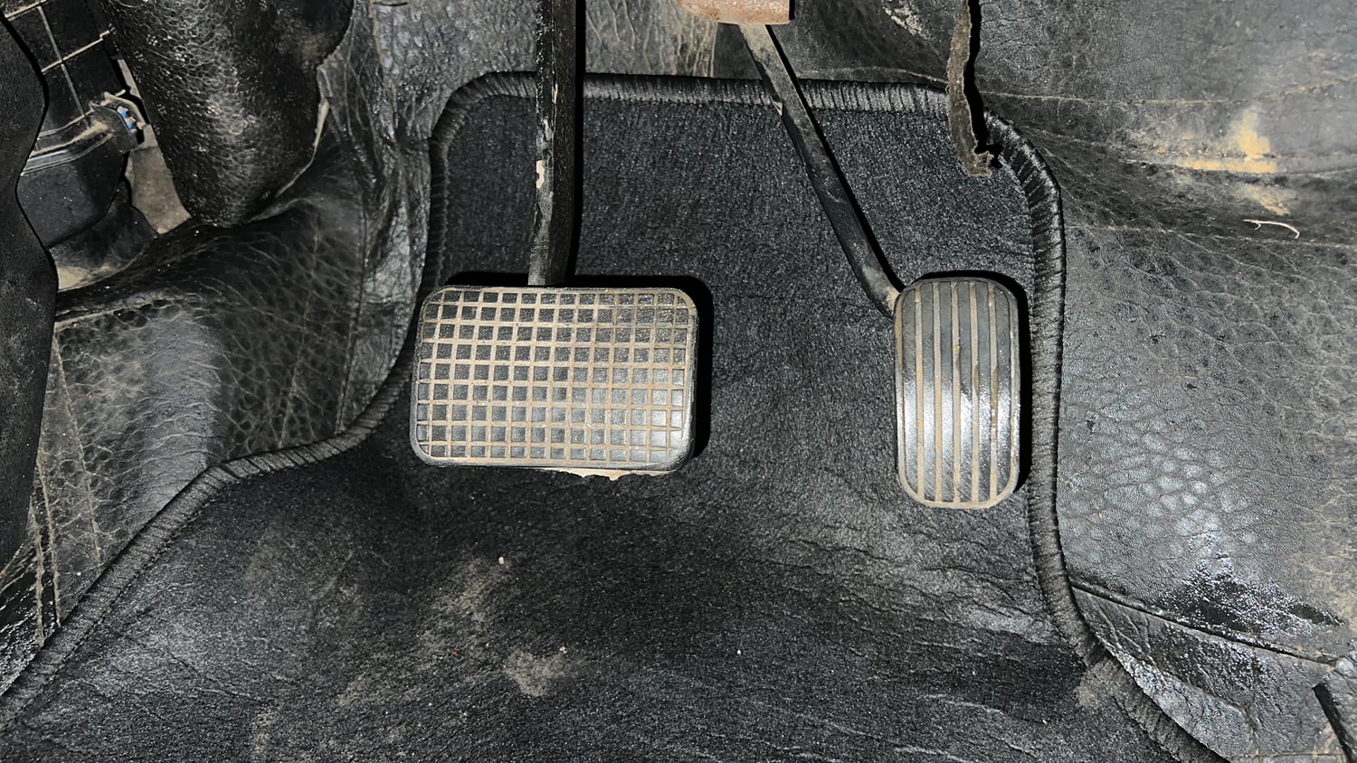Used 2020 Tata Tiago XZA Plus Petrol Automatic interior PEDALS VIEW