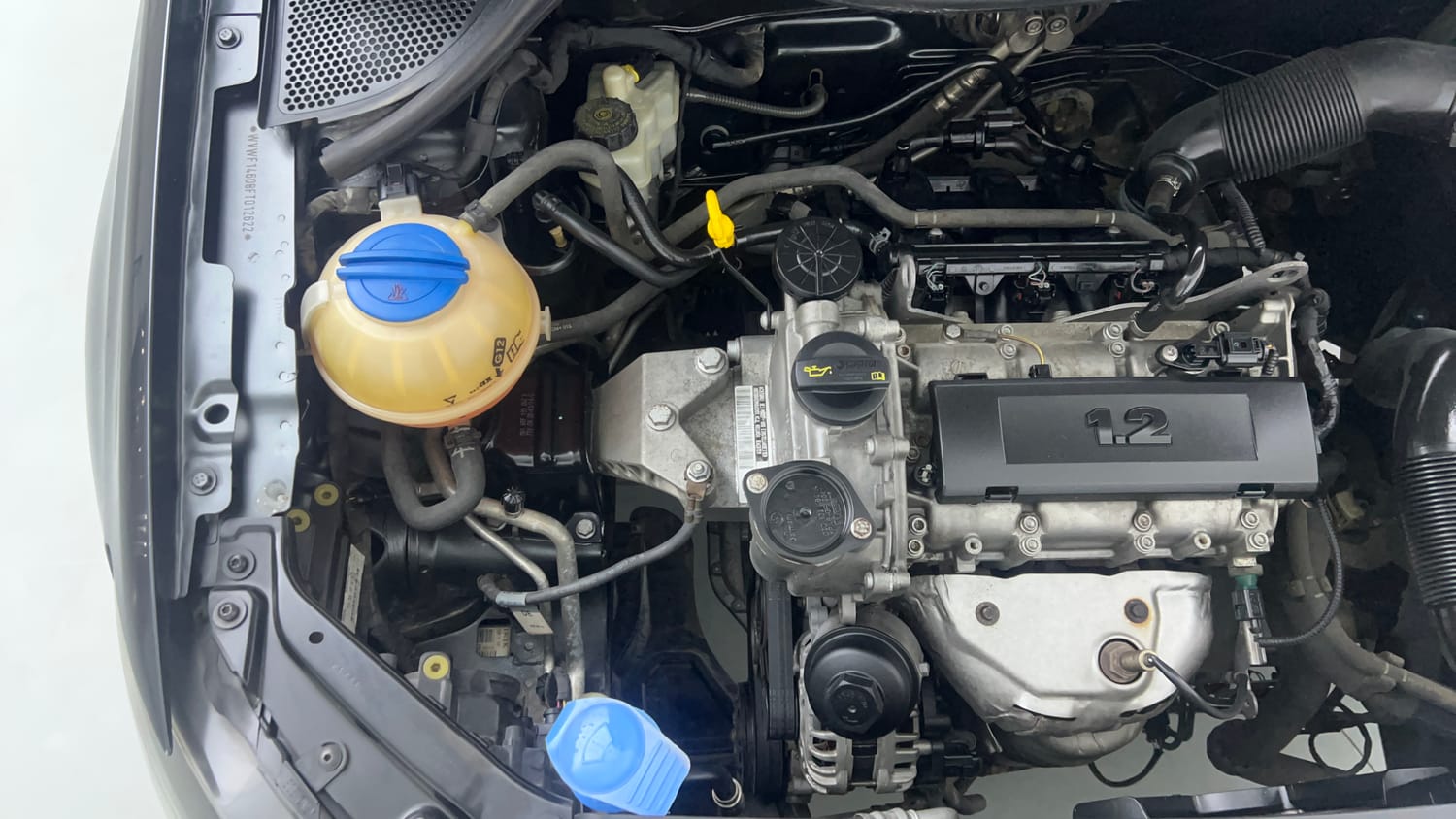 2014 Volkswagen Polo Highline1.2L (P)-29