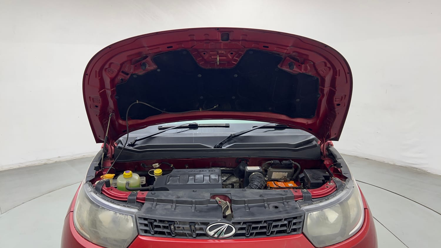 Used 2017 Mahindra KUV100 K4 Plus 6 STR Petrol Manual engine ENGINE & BONNET OPEN FRONT VIEW