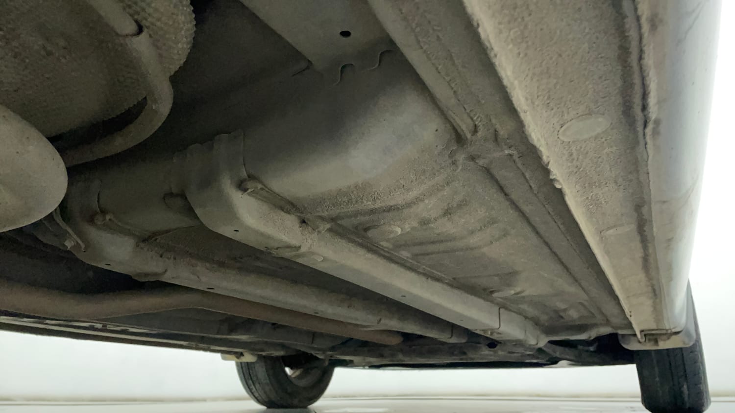 Used 2020 Hyundai Elite i20 Sportz Plus 1.2 Petrol Manual extra REAR RIGHT UNDERBODY VIEW