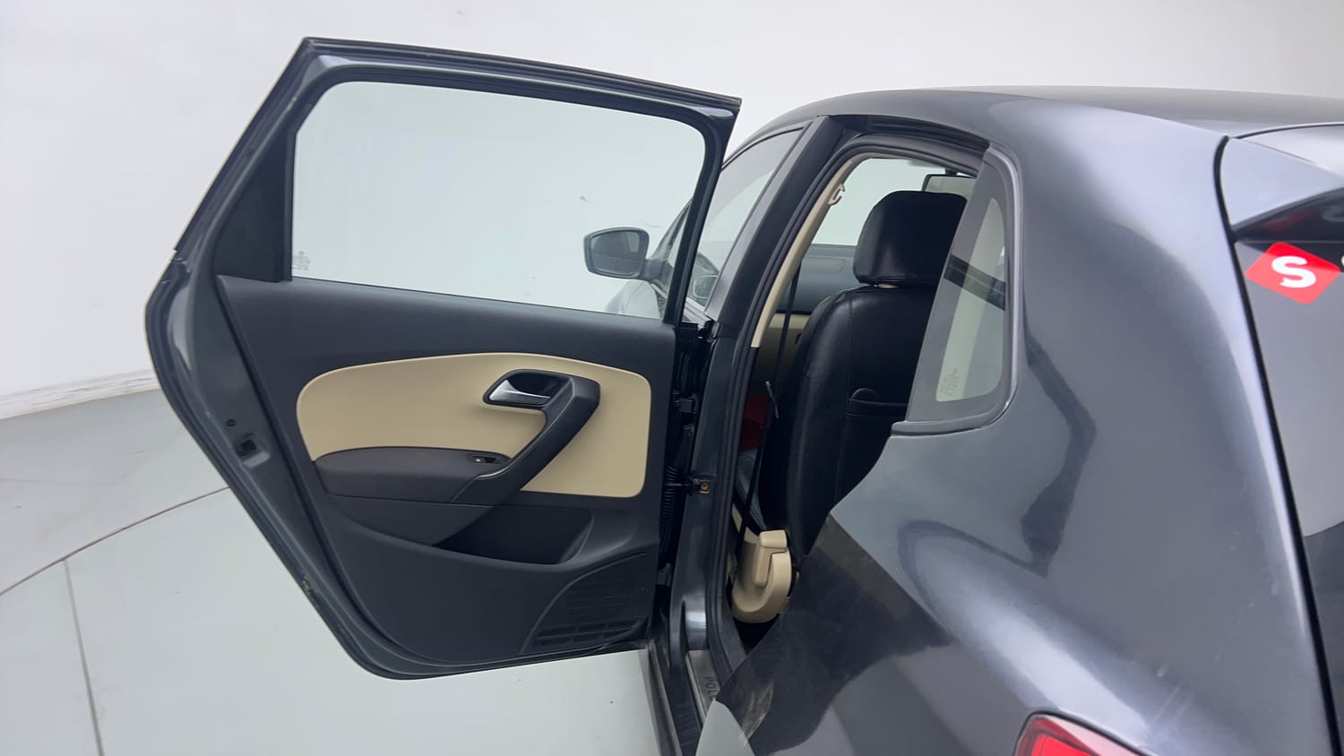 2014 Volkswagen Polo Highline1.2L (P)-22