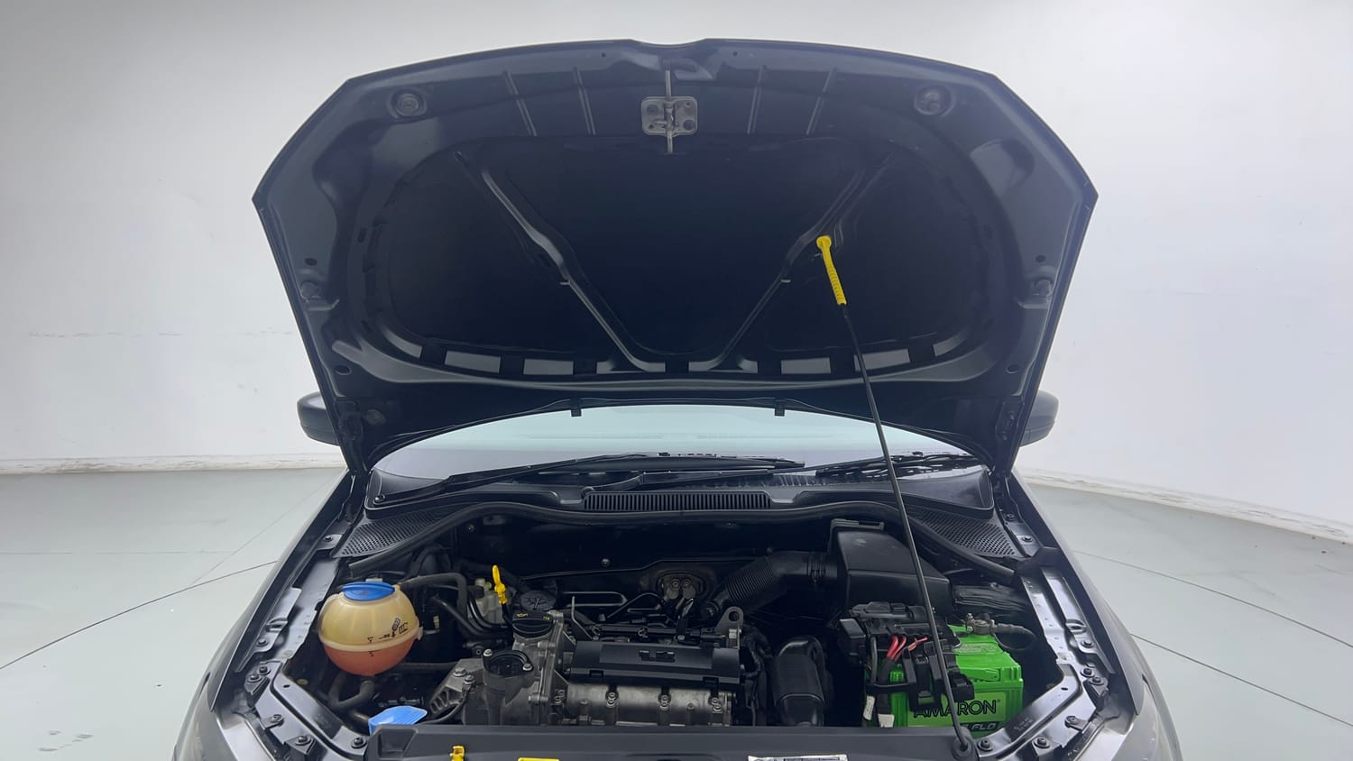 2014 Volkswagen Polo Highline1.2L (P)-27