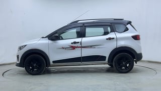 Used 2022 Renault Triber RXZ EASY-R AMT Dual Tone Petrol Automatic exterior LEFT SIDE VIEW