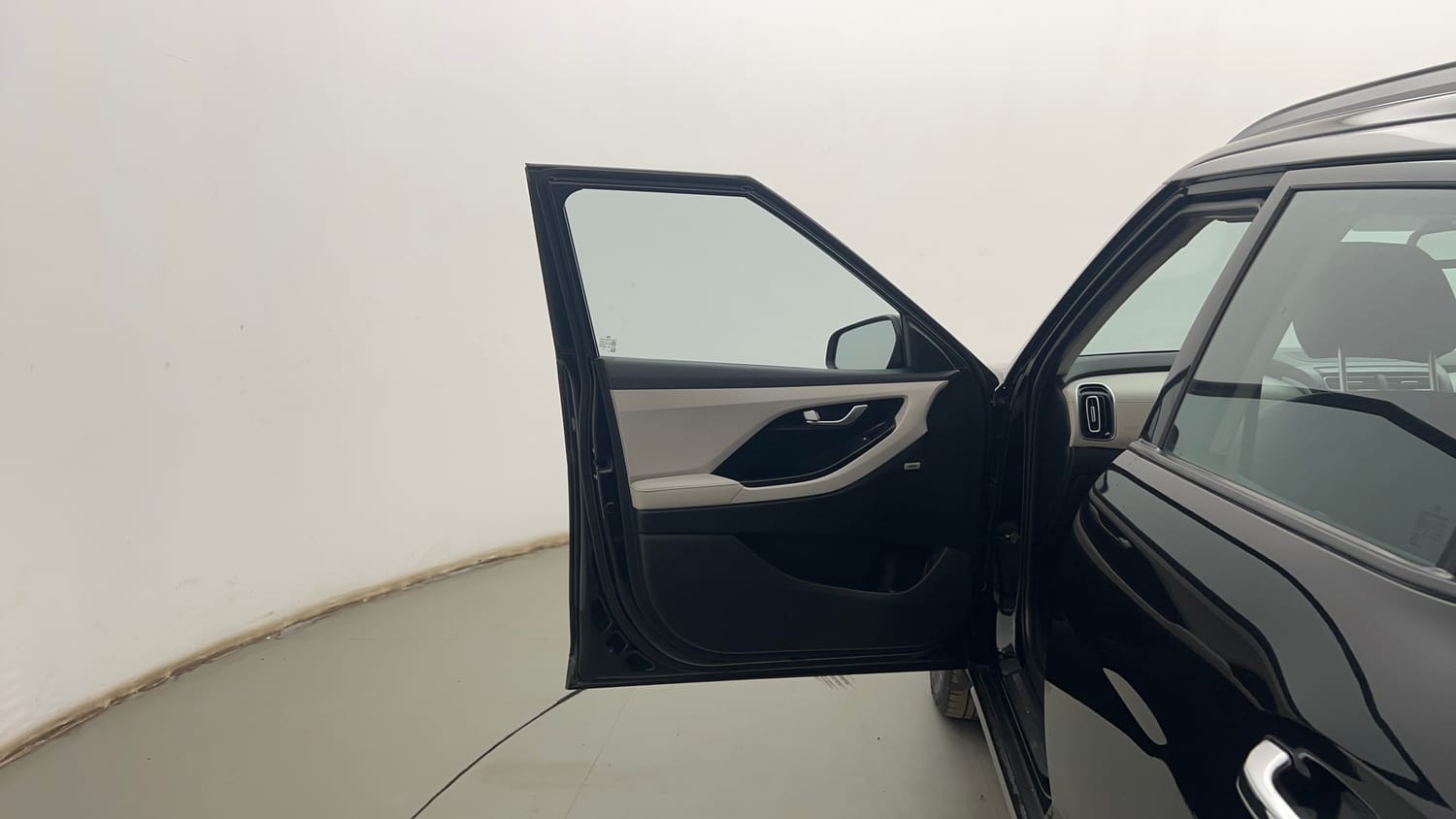 Used 2022 Hyundai Creta SX (O) 1.5 Diesel Automatic Diesel Automatic interior LEFT FRONT DOOR OPEN VIEW