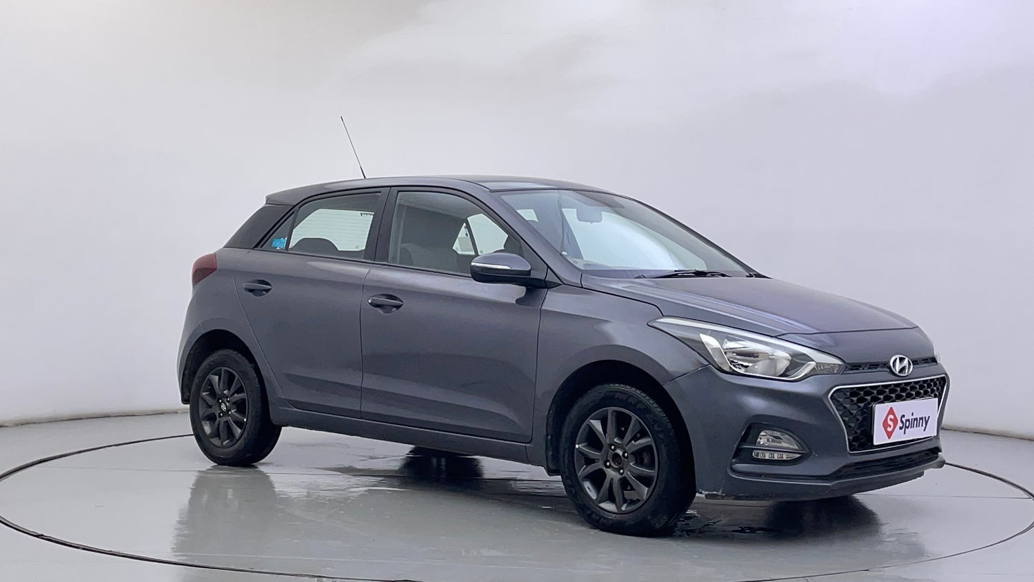 Used 2020 Hyundai Elite i20 Sportz Plus 1.2 Petrol Manual exterior RIGHT FRONT CORNER VIEW