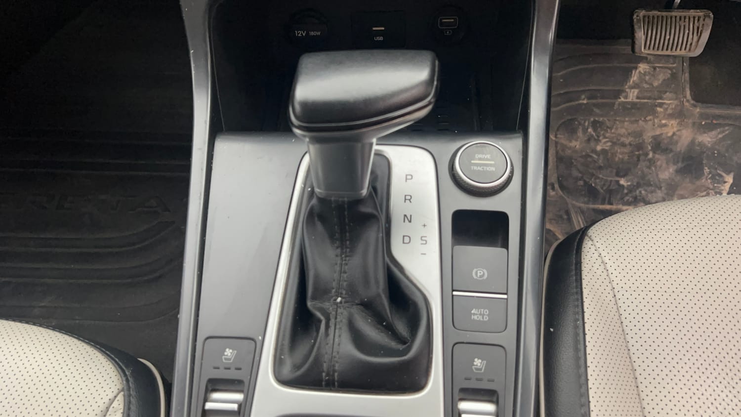 Used 2022 Hyundai Creta SX (O) 1.5 Diesel Automatic Diesel Automatic interior GEAR  KNOB VIEW