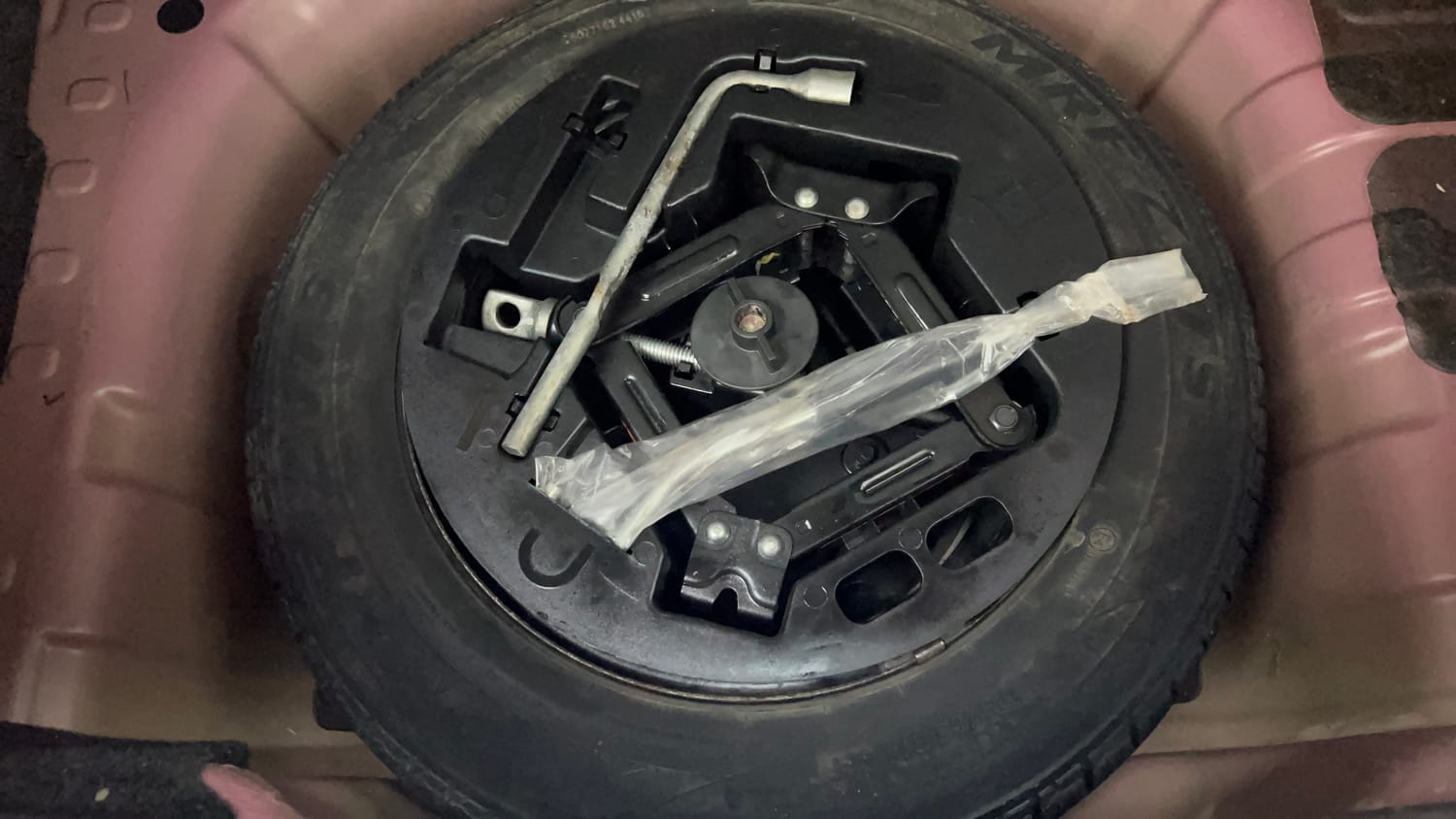 Used 2017 Mahindra KUV100 K4 Plus 6 STR Petrol Manual tyres SPARE TYRE VIEW