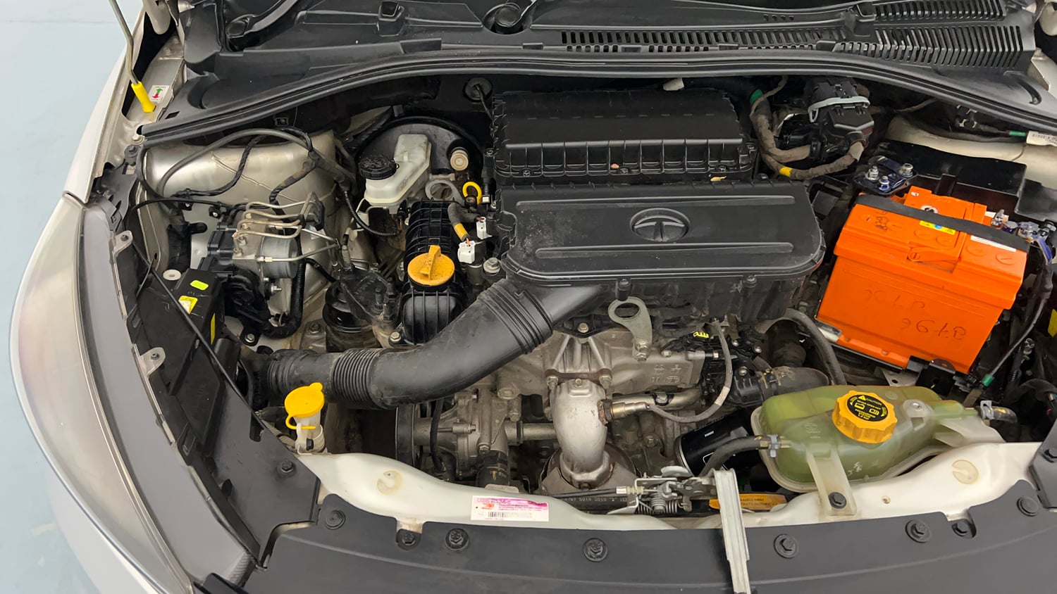 Used 2020 Tata Tiago XZA Plus Petrol Automatic engine ENGINE RIGHT SIDE VIEW
