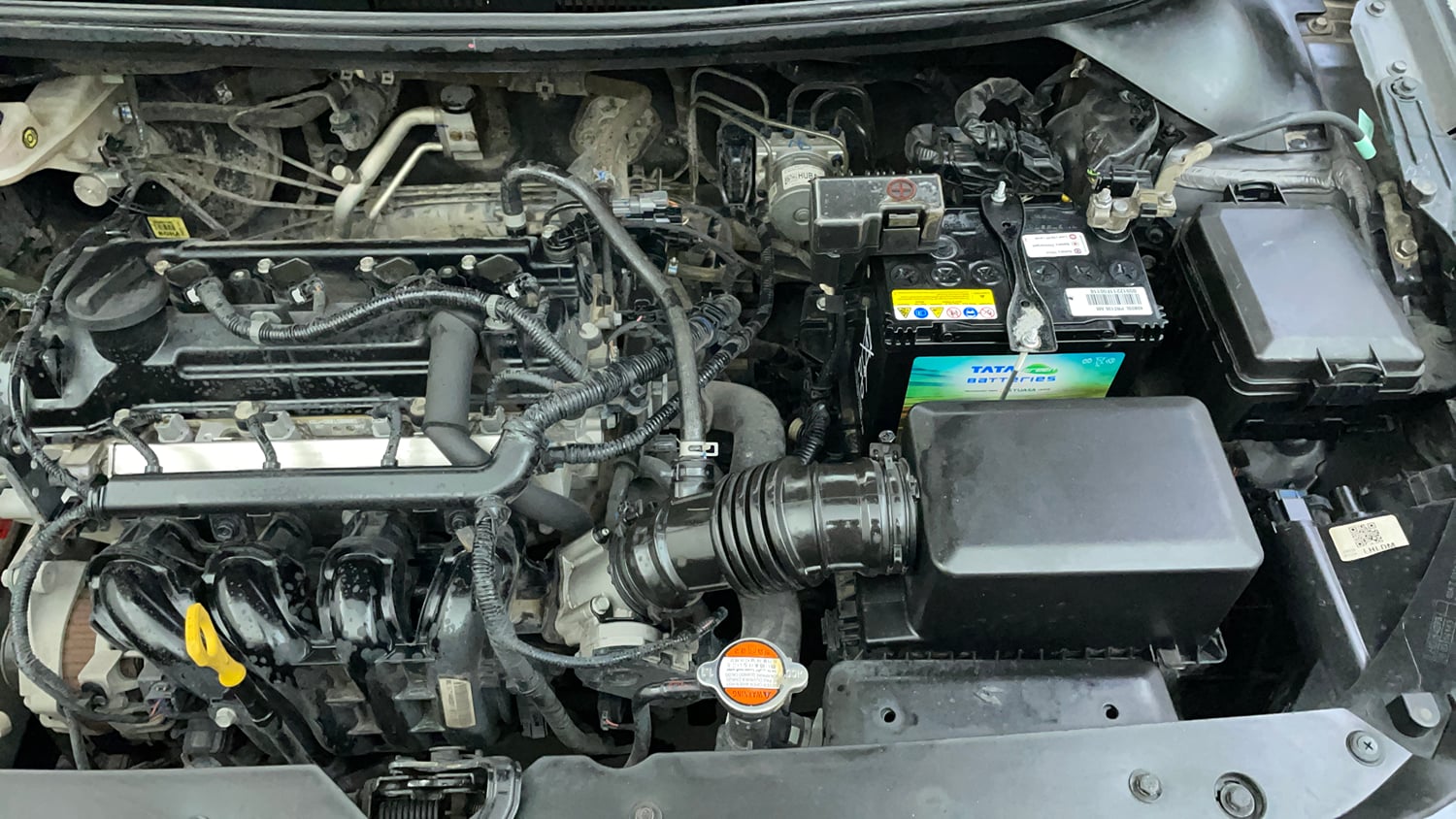 Used 2020 Hyundai Elite i20 Sportz Plus 1.2 Petrol Manual engine ENGINE LEFT SIDE VIEW