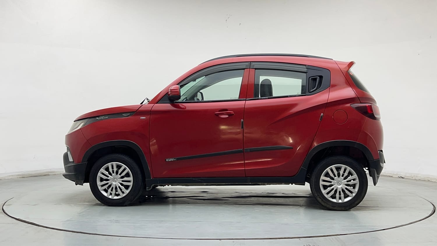 Used 2017 Mahindra KUV100 K4 Plus 6 STR Petrol Manual exterior LEFT SIDE VIEW