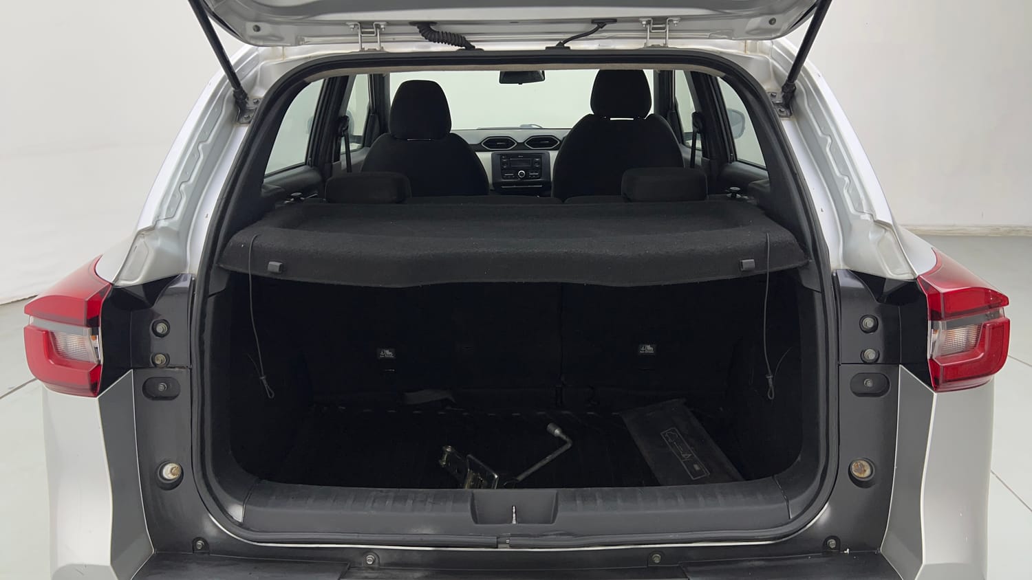 Used 2022 Nissan Magnite XV Executive Petrol Manual interior DICKY INSIDE VIEW