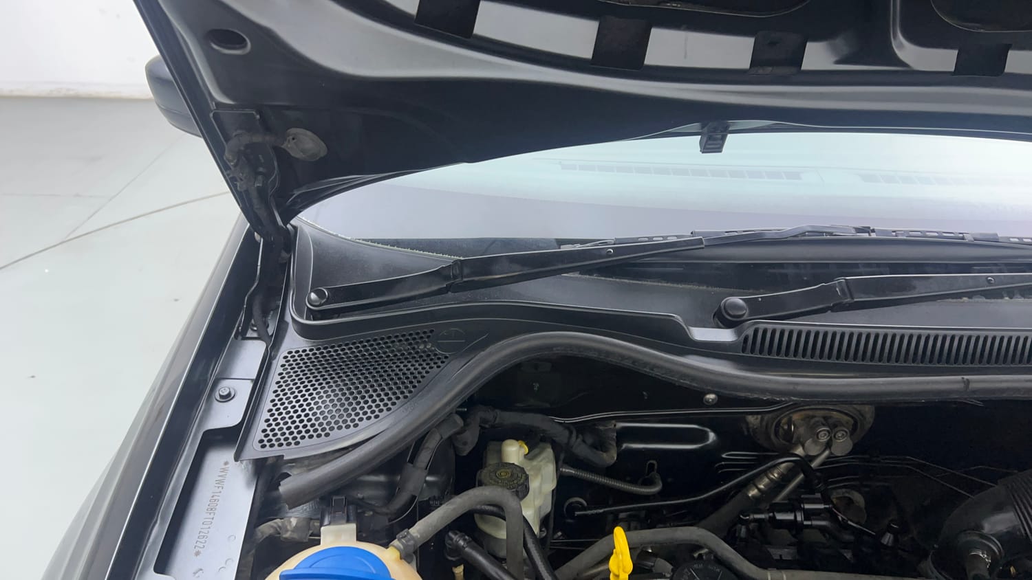 2014 Volkswagen Polo Highline1.2L (P)-31