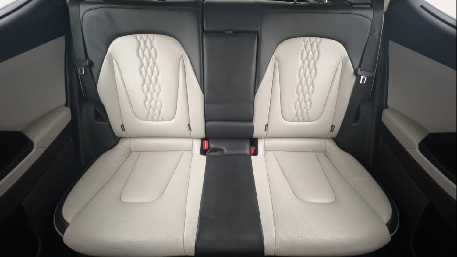 Used 2022 Hyundai Creta SX (O) 1.5 Diesel Automatic Diesel Automatic interior REAR SEAT CONDITION VIEW
