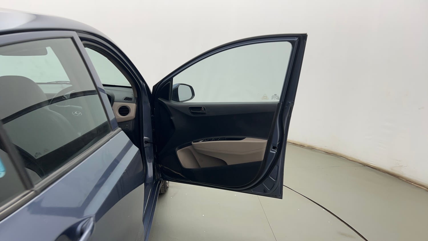Used 2014 Hyundai Grand i10 Magna 1.2 Kappa VTVT Petrol Manual interior RIGHT FRONT DOOR OPEN VIEW