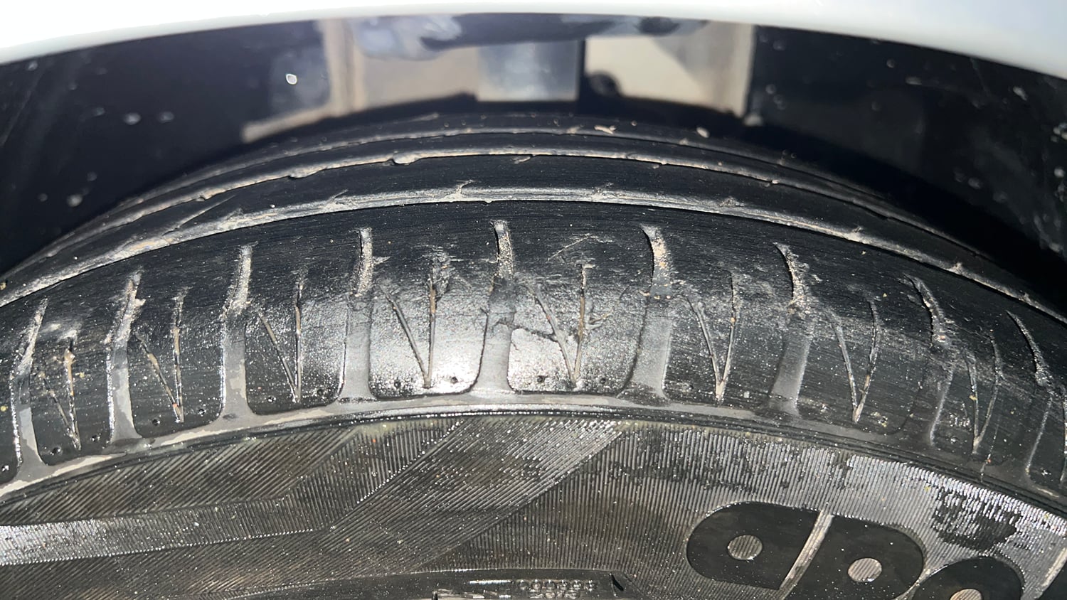 Used 2020 Tata Tiago XZA Plus Petrol Automatic tyres RIGHT FRONT TYRE TREAD VIEW