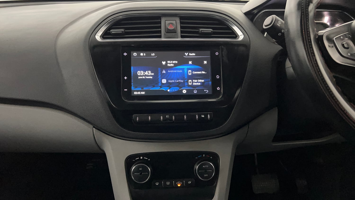 Used 2020 Tata Tiago XZA Plus Petrol Automatic interior MUSIC SYSTEM & AC CONTROL VIEW