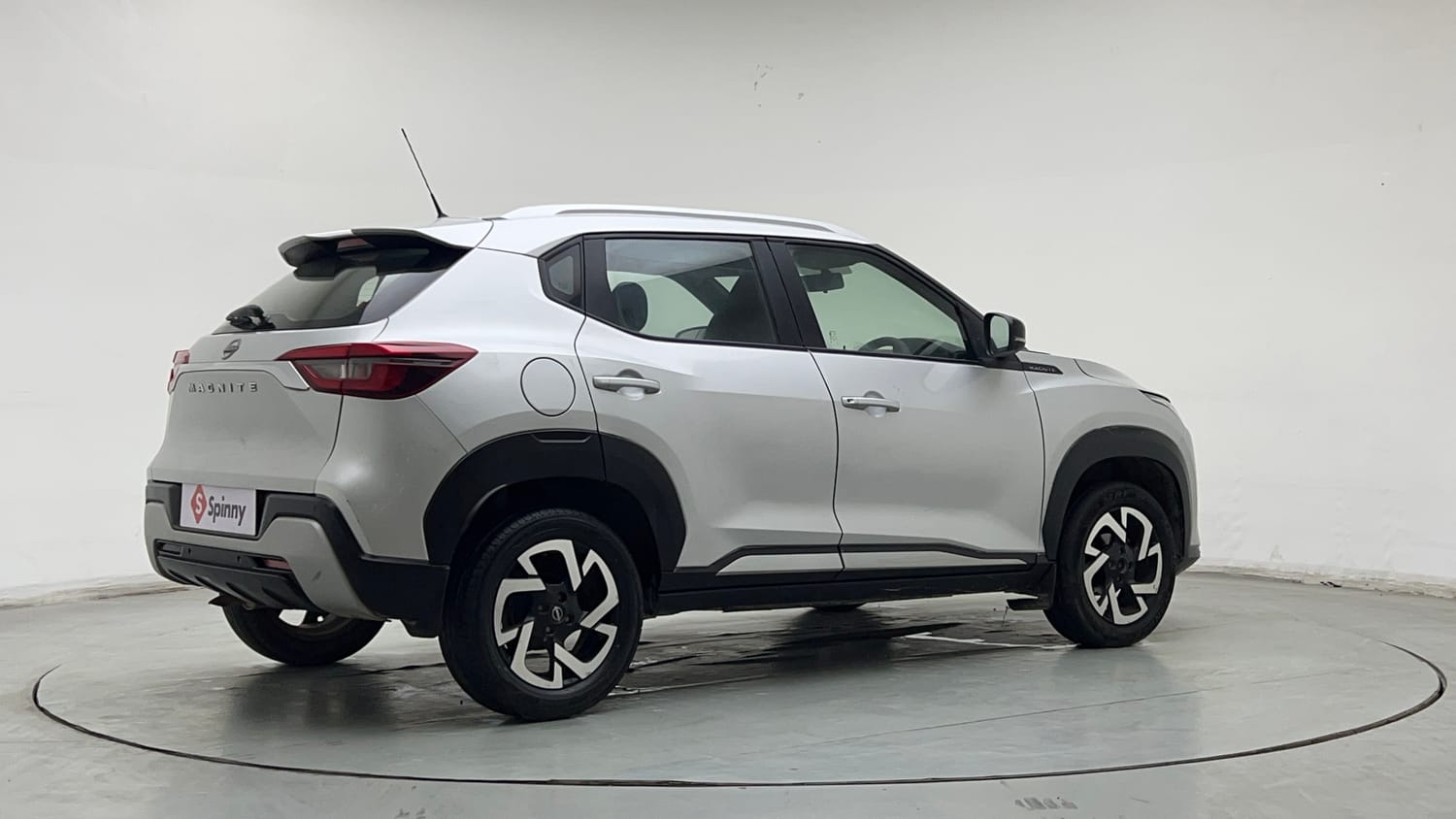 Used 2022 Nissan Magnite XV Executive Petrol Manual exterior RIGHT REAR CORNER VIEW