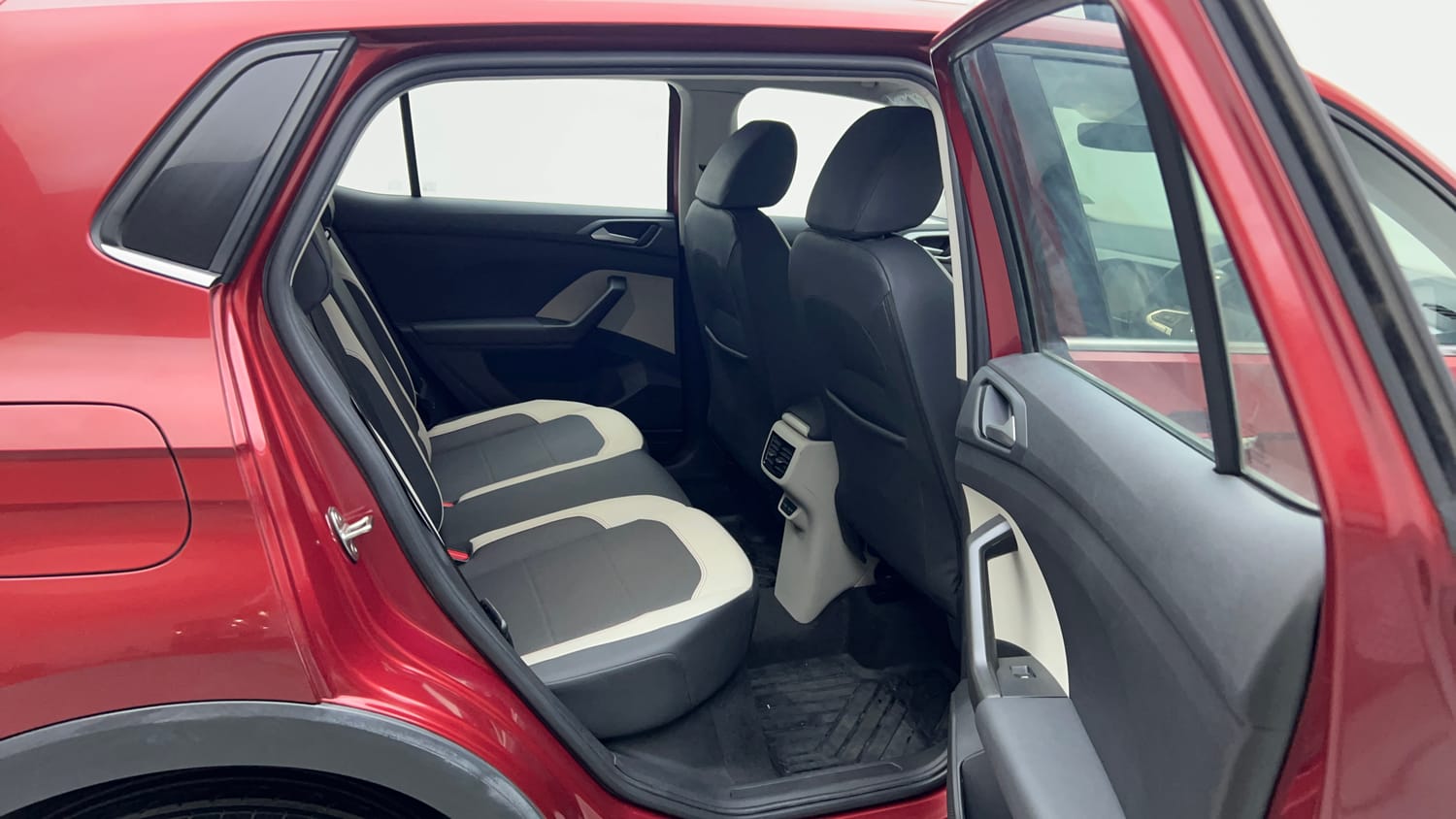 2022 Volkswagen Taigun GT Plus 1.5 TSI DSG-18