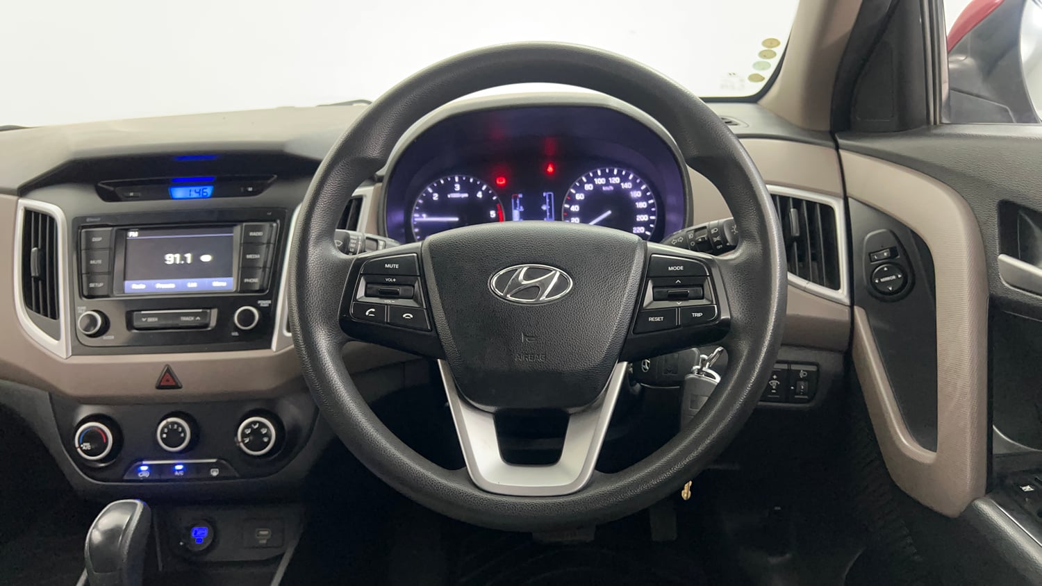 Used 2018 Hyundai Creta S 1.6 AT CRDi Diesel Automatic interior STEERING VIEW