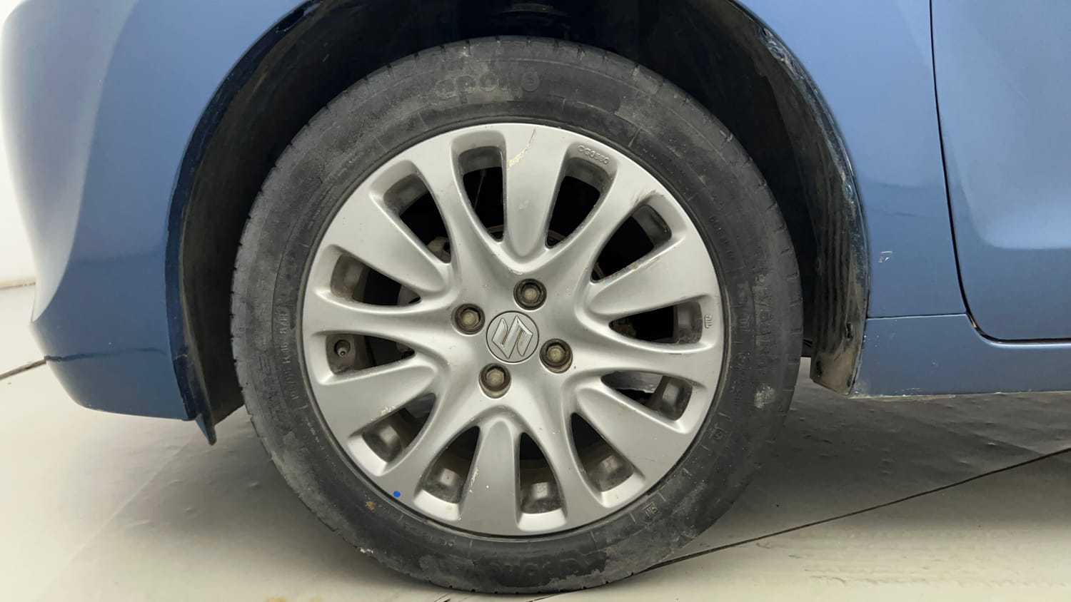 Used 2018 Maruti Suzuki Baleno Alpha 1.2 AT Petrol Automatic tyres LEFT FRONT TYRE RIM VIEW