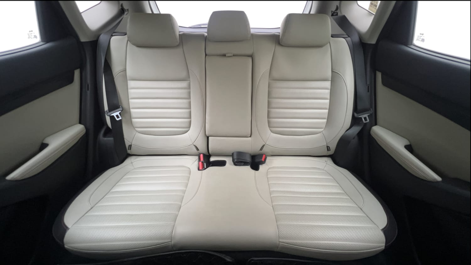 Used 2019 kia Seltos GTX Plus DCT 1.4 Petrol Automatic interior REAR SEAT CONDITION VIEW