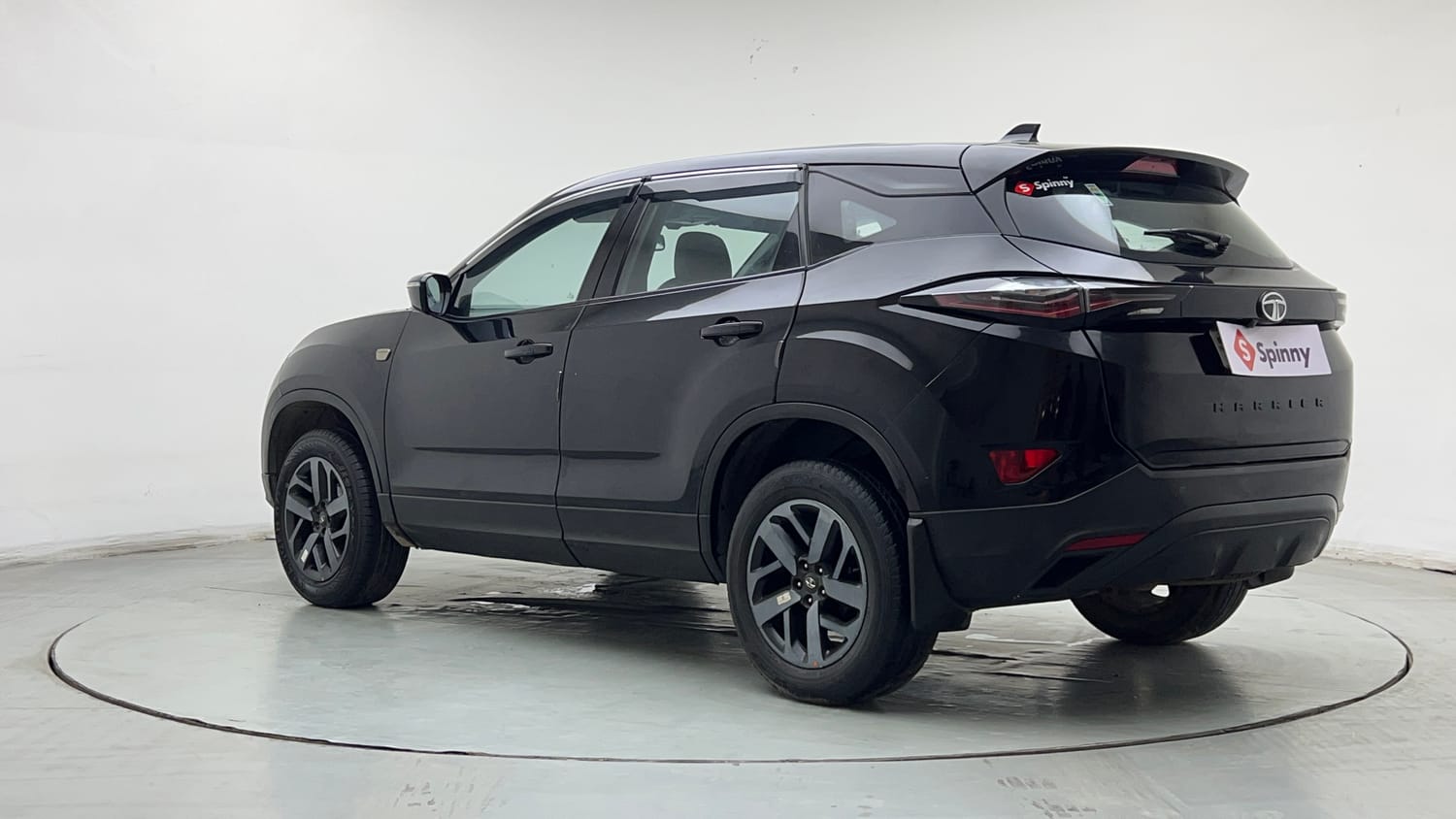 2022 Tata Harrier XZA Plus Dark Edition-2