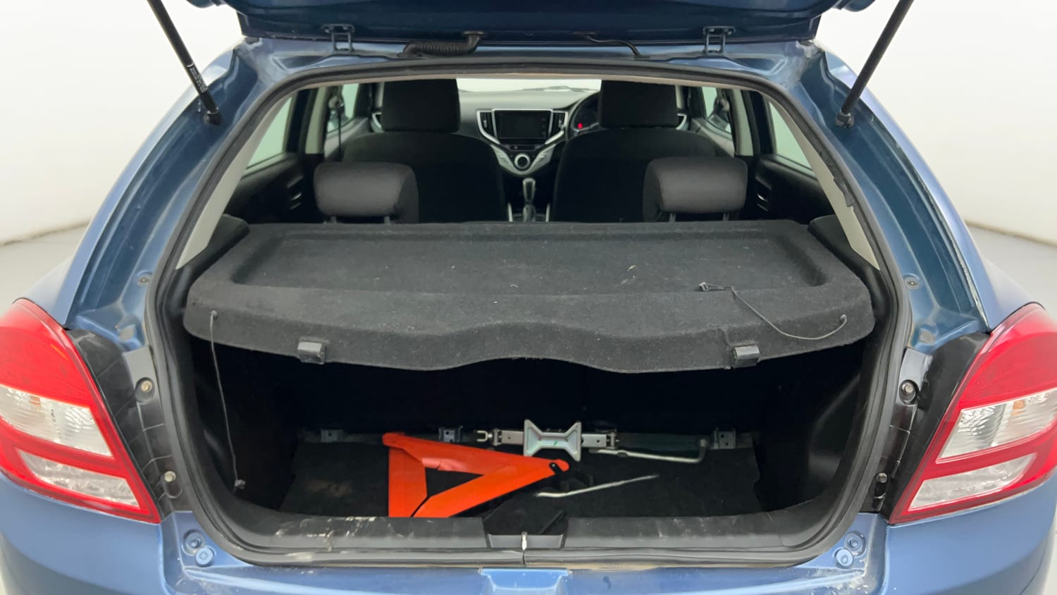 Used 2018 Maruti Suzuki Baleno Alpha 1.2 AT Petrol Automatic interior DICKY INSIDE VIEW