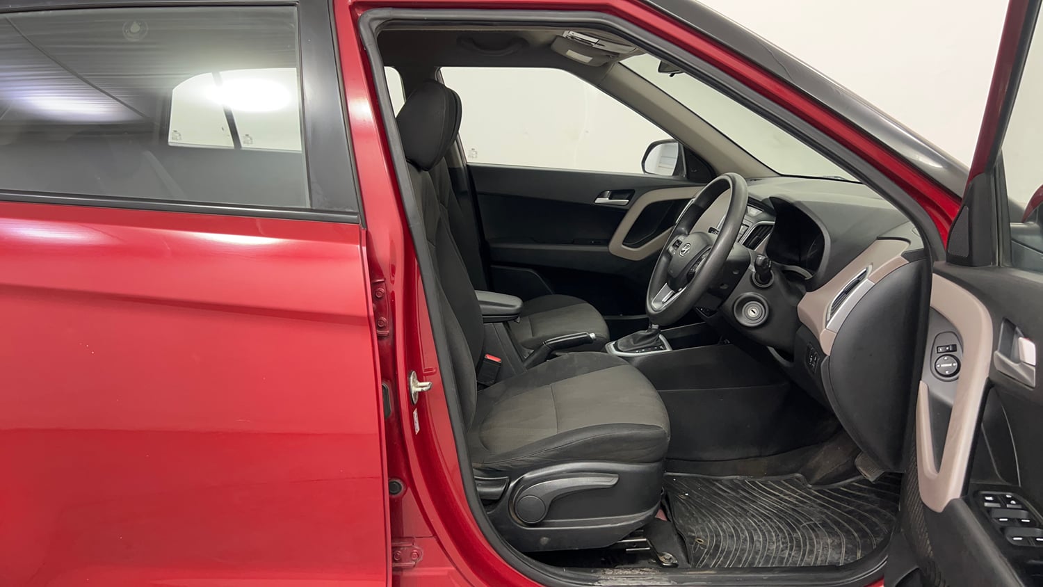 Used 2018 Hyundai Creta S 1.6 AT CRDi Diesel Automatic interior RIGHT SIDE FRONT DOOR CABIN VIEW