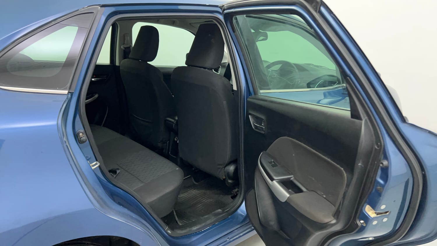 Used 2018 Maruti Suzuki Baleno Alpha 1.2 AT Petrol Automatic interior RIGHT SIDE REAR DOOR CABIN VIEW