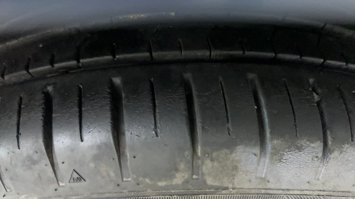 Used 2018 Maruti Suzuki Baleno Alpha 1.2 AT Petrol Automatic tyres RIGHT FRONT TYRE TREAD VIEW