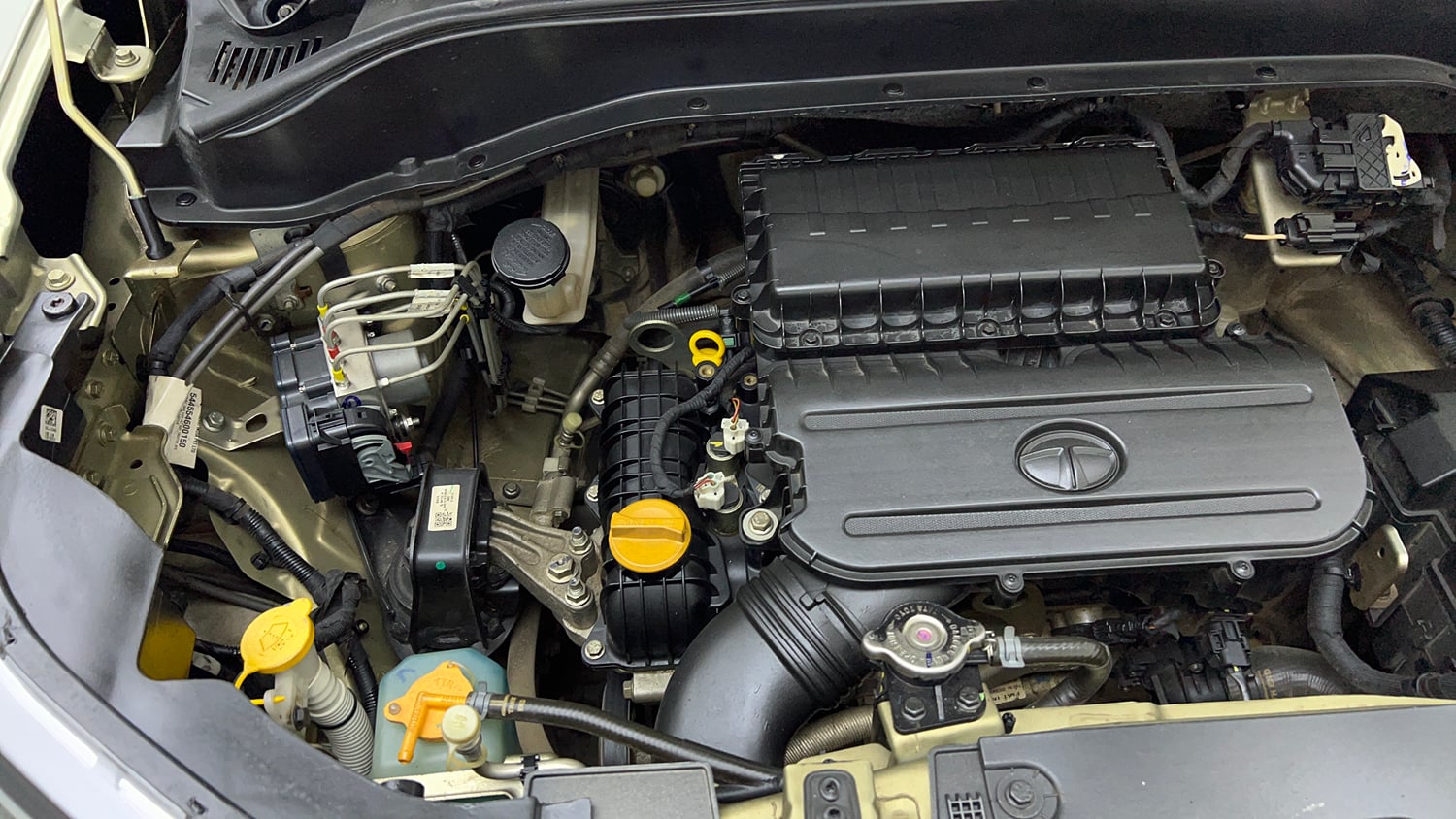 Used 2022 Tata Punch Kaziranga Creative AMT Petrol Automatic engine ENGINE RIGHT SIDE VIEW