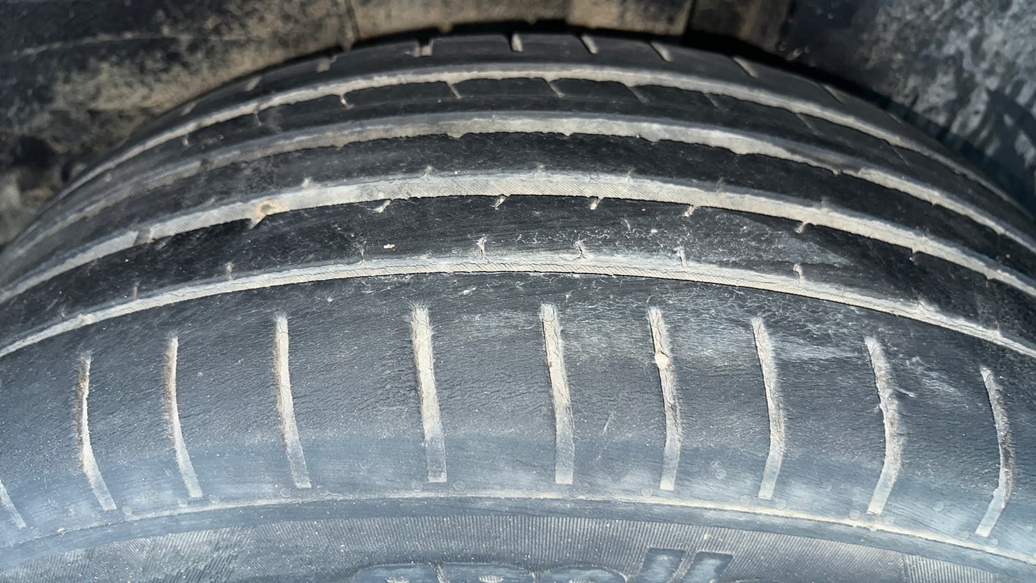 Used 2022 Tata Punch Kaziranga Creative AMT Petrol Automatic tyres LEFT REAR TYRE TREAD VIEW