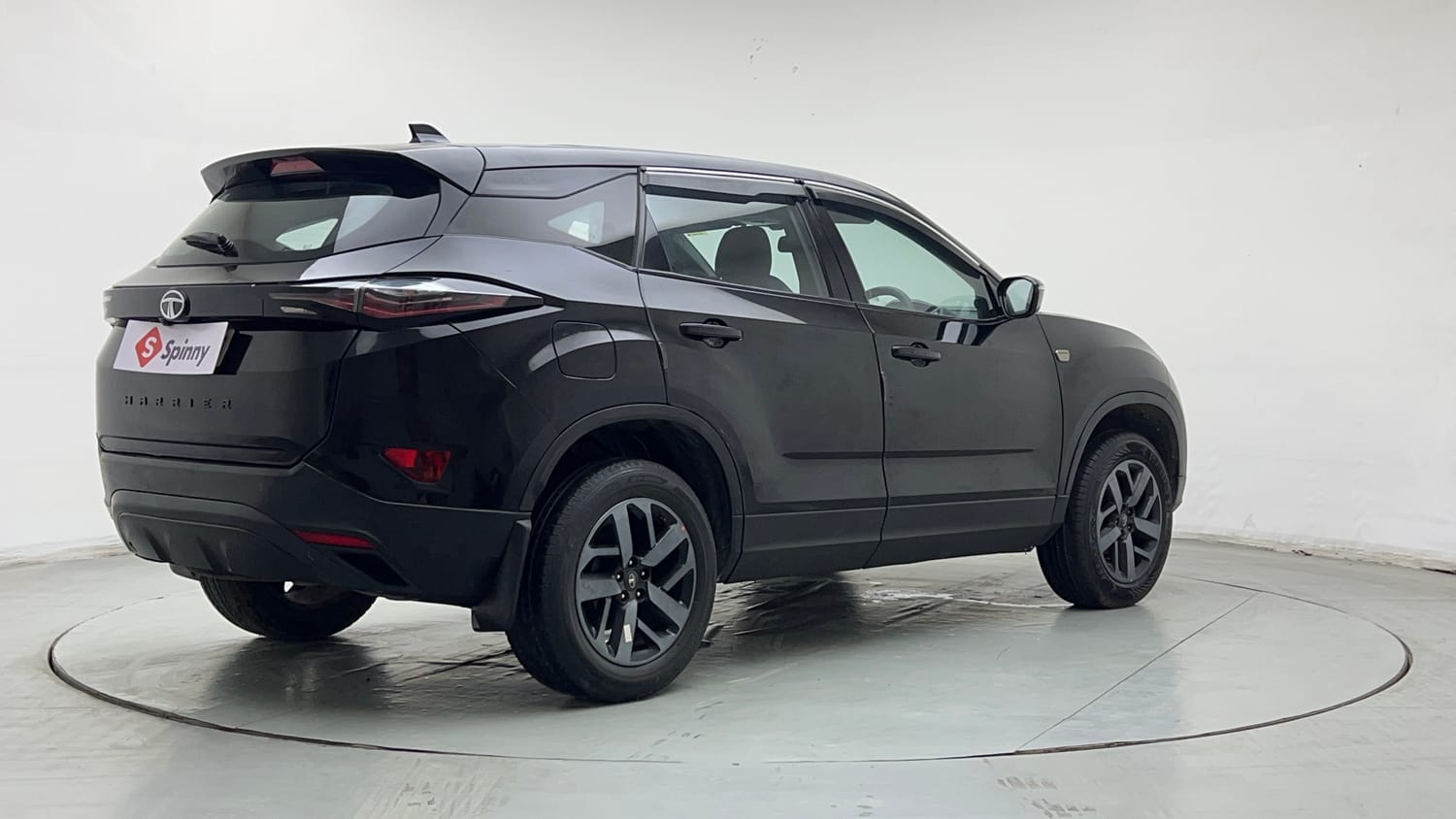 2022 Tata Harrier XZA Plus Dark Edition-4