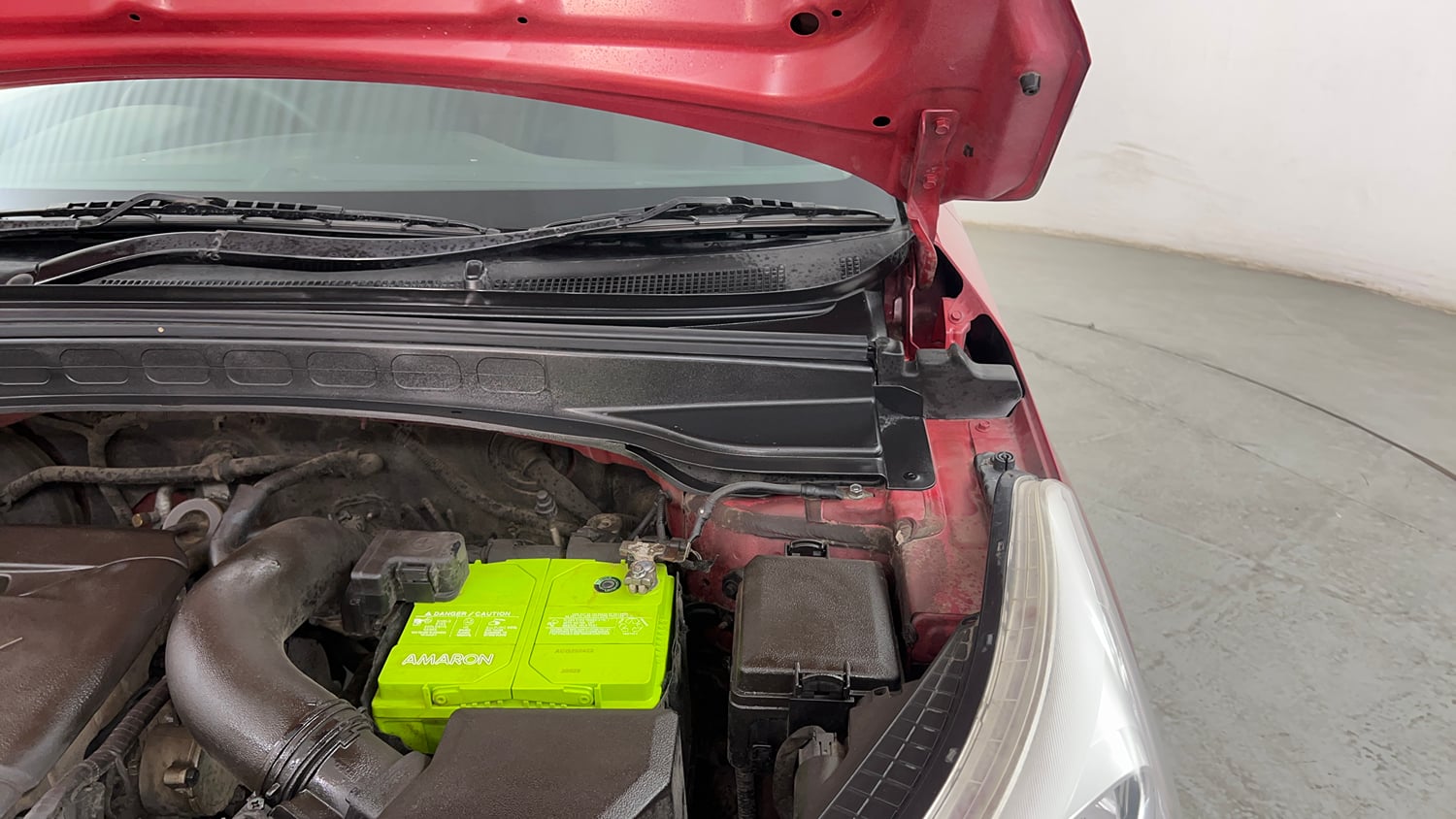 Used 2018 Hyundai Creta S 1.6 AT CRDi Diesel Automatic engine ENGINE LEFT SIDE HINGE & APRON VIEW