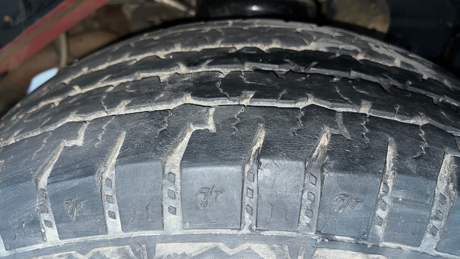 Used 2024 Mahindra Thar LX Hard Top Diesel MT RWD Diesel Manual tyres RIGHT FRONT TYRE TREAD VIEW