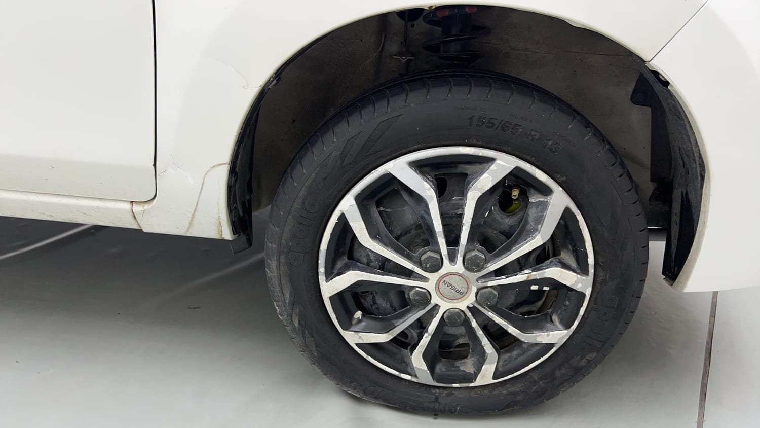Used 2019 Maruti Suzuki Alto K10 VXI CNG (Outside Fitted) Cng Manual tyres RIGHT FRONT TYRE RIM VIEW