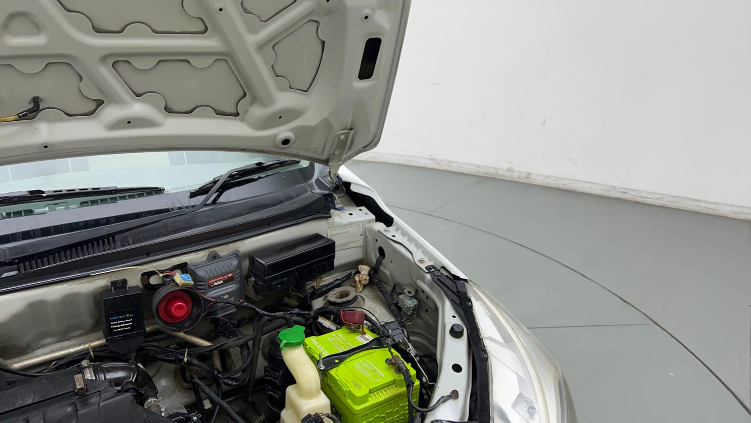 Used 2019 Maruti Suzuki Alto K10 VXI CNG (Outside Fitted) Cng Manual engine ENGINE LEFT SIDE HINGE & APRON VIEW