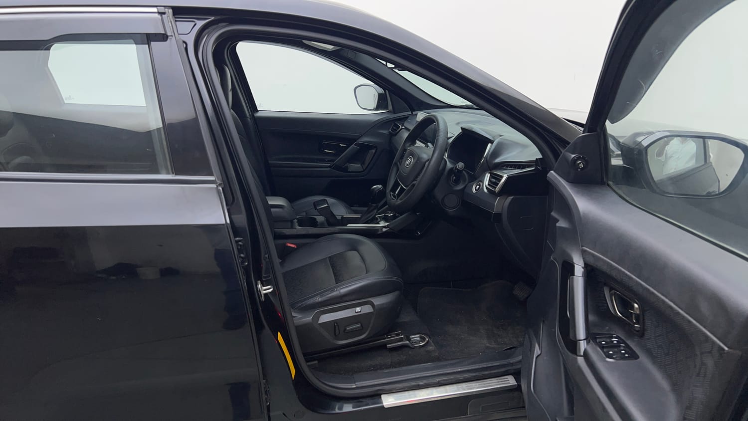 2022 Tata Harrier XZA Plus Dark Edition-17