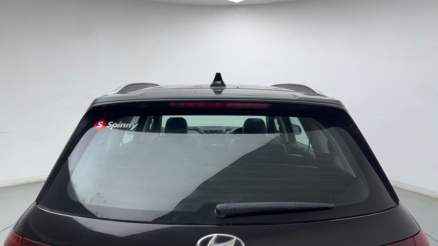 Used 2022 Hyundai Alcazar Signature (O) 7 Seater 1.5 Diesel AT Diesel Automatic exterior BACK WINDSHIELD VIEW