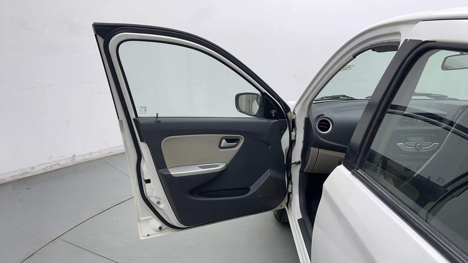Used 2019 Maruti Suzuki Alto K10 VXI CNG (Outside Fitted) Cng Manual interior LEFT FRONT DOOR OPEN VIEW