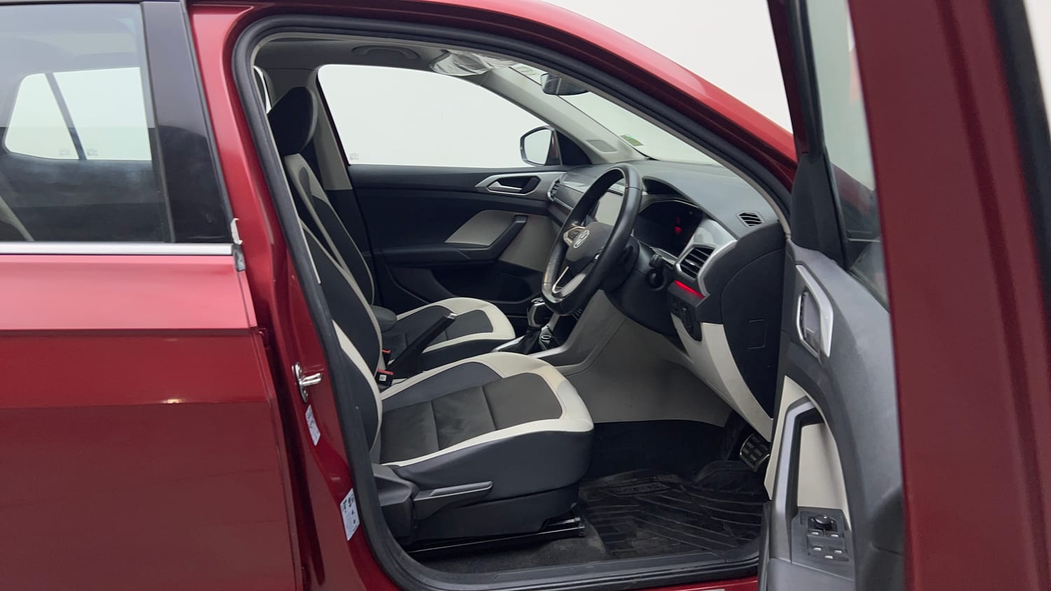 2022 Volkswagen Taigun GT Plus 1.5 TSI DSG-17