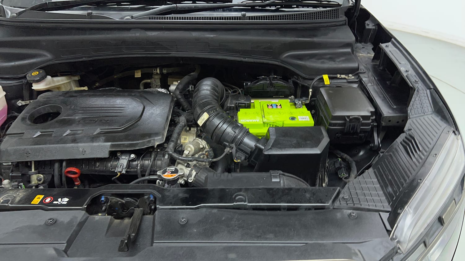 Used 2022 Hyundai Alcazar Signature (O) 7 Seater 1.5 Diesel AT Diesel Automatic engine ENGINE LEFT SIDE VIEW