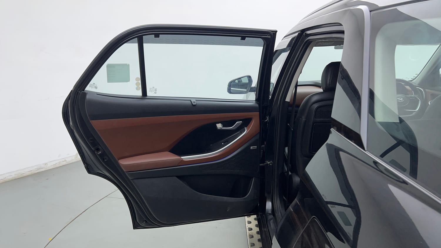 Used 2022 Hyundai Alcazar Signature (O) 7 Seater 1.5 Diesel AT Diesel Automatic interior LEFT REAR DOOR OPEN VIEW