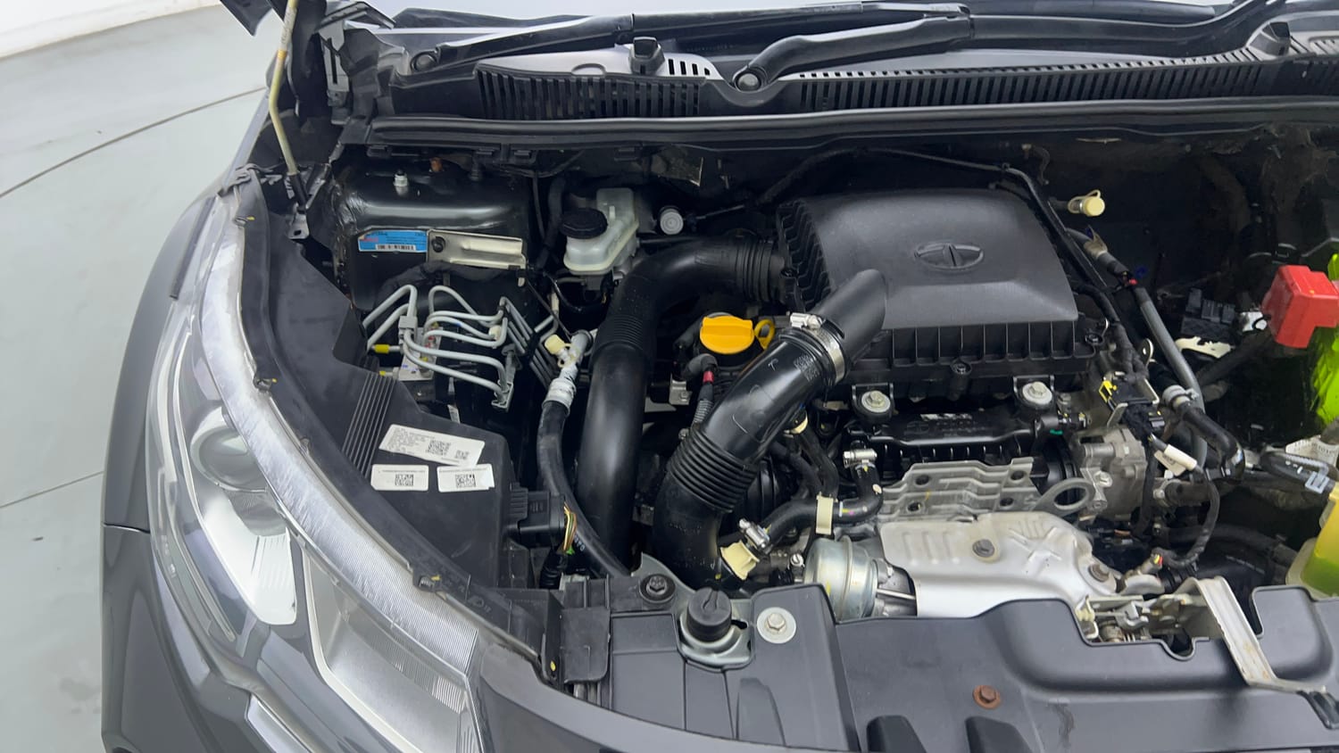 Used 2023 Tata Nexon XZ Plus Petrol Manual engine ENGINE RIGHT SIDE VIEW