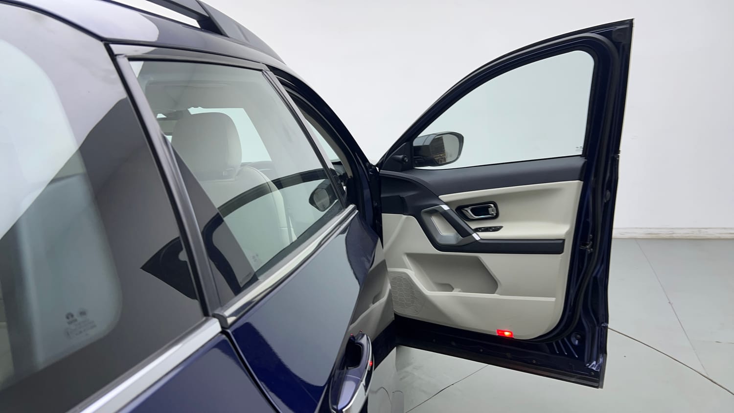 2021 Tata Safari XZA-19