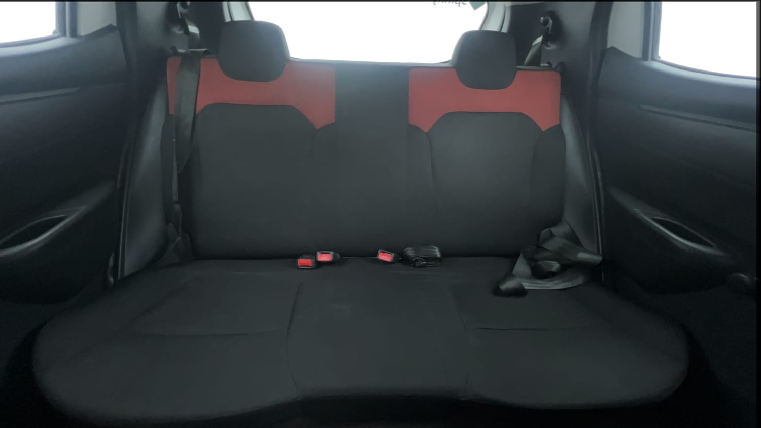 Used 2016 Renault Kwid RXT Petrol Manual interior REAR SEAT CONDITION VIEW