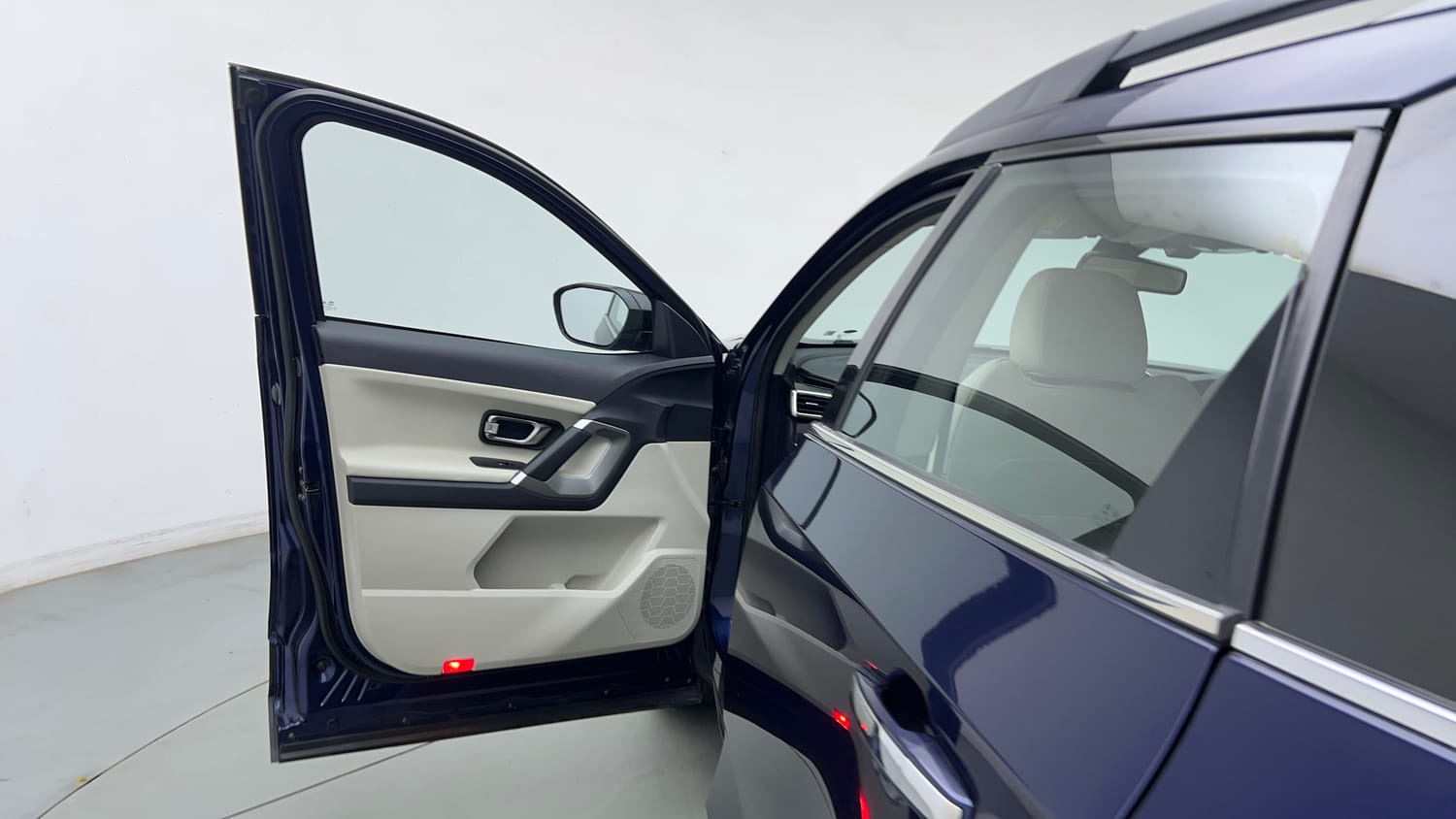 2021 Tata Safari XZA-21
