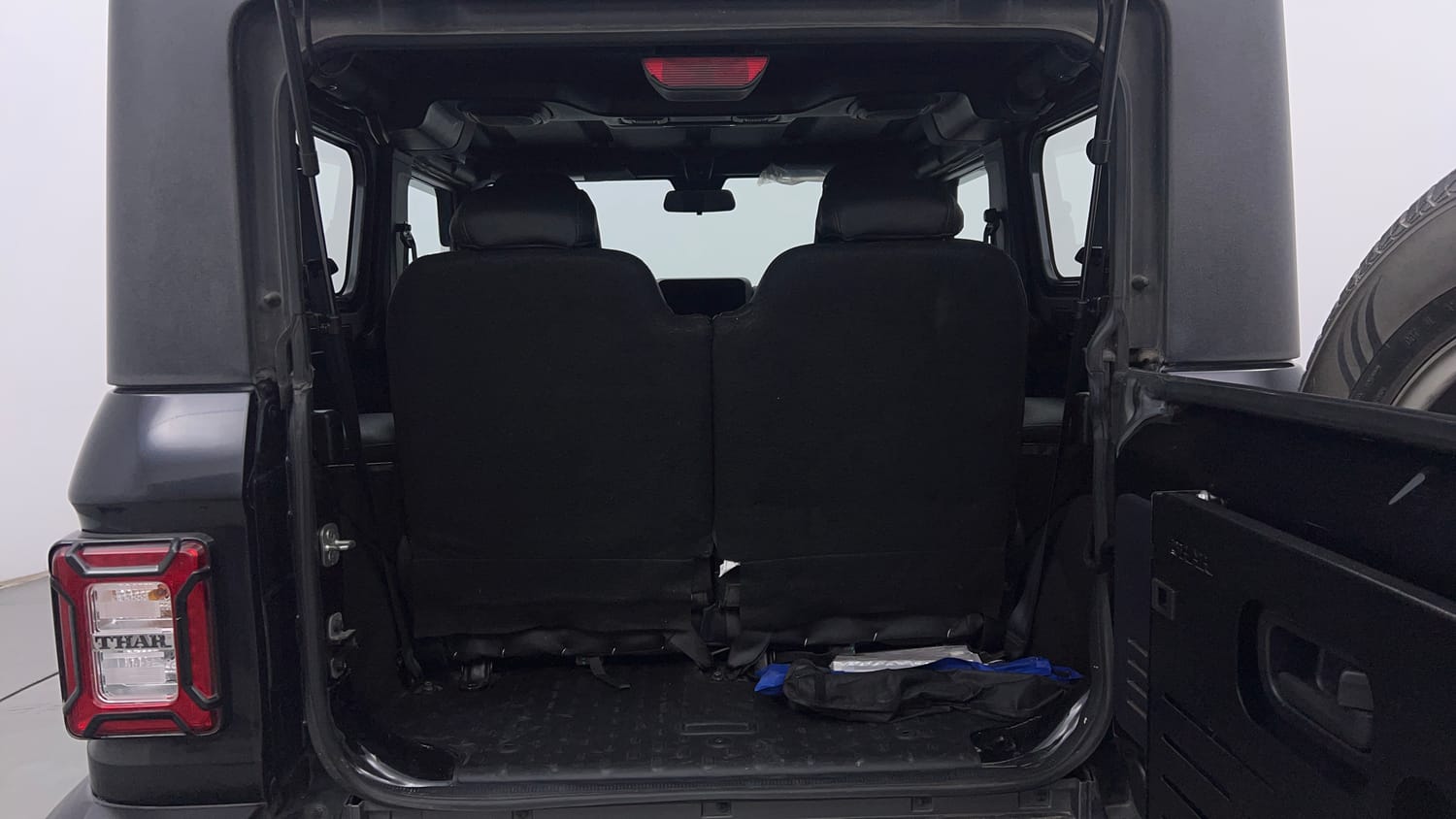 Used 2022 mahindra Thar LX Hard Top Petrol AT 4WD Petrol Automatic interior DICKY INSIDE VIEW