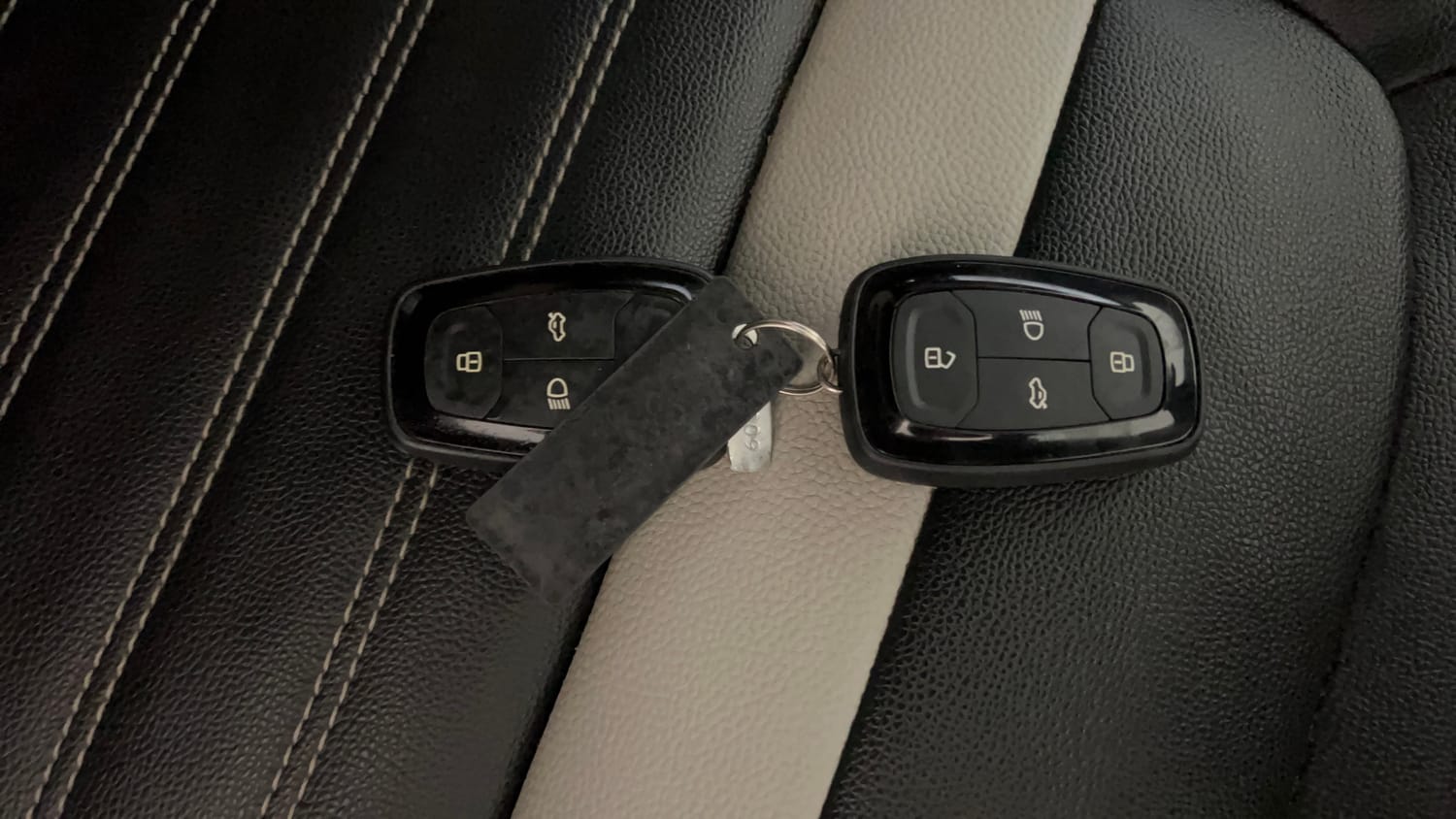 Used 2021 Tata Harrier XT Plus Camo Diesel Manual extra CAR KEY VIEW